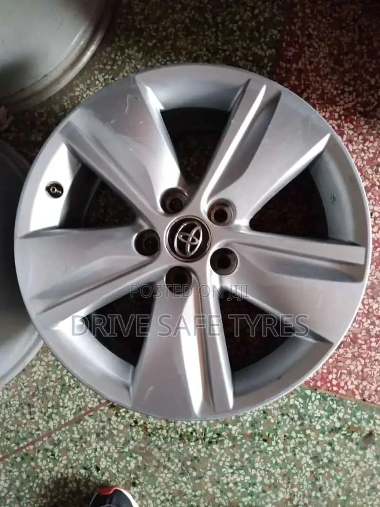 Lexus Original Rims 17 Inch Set Silver
