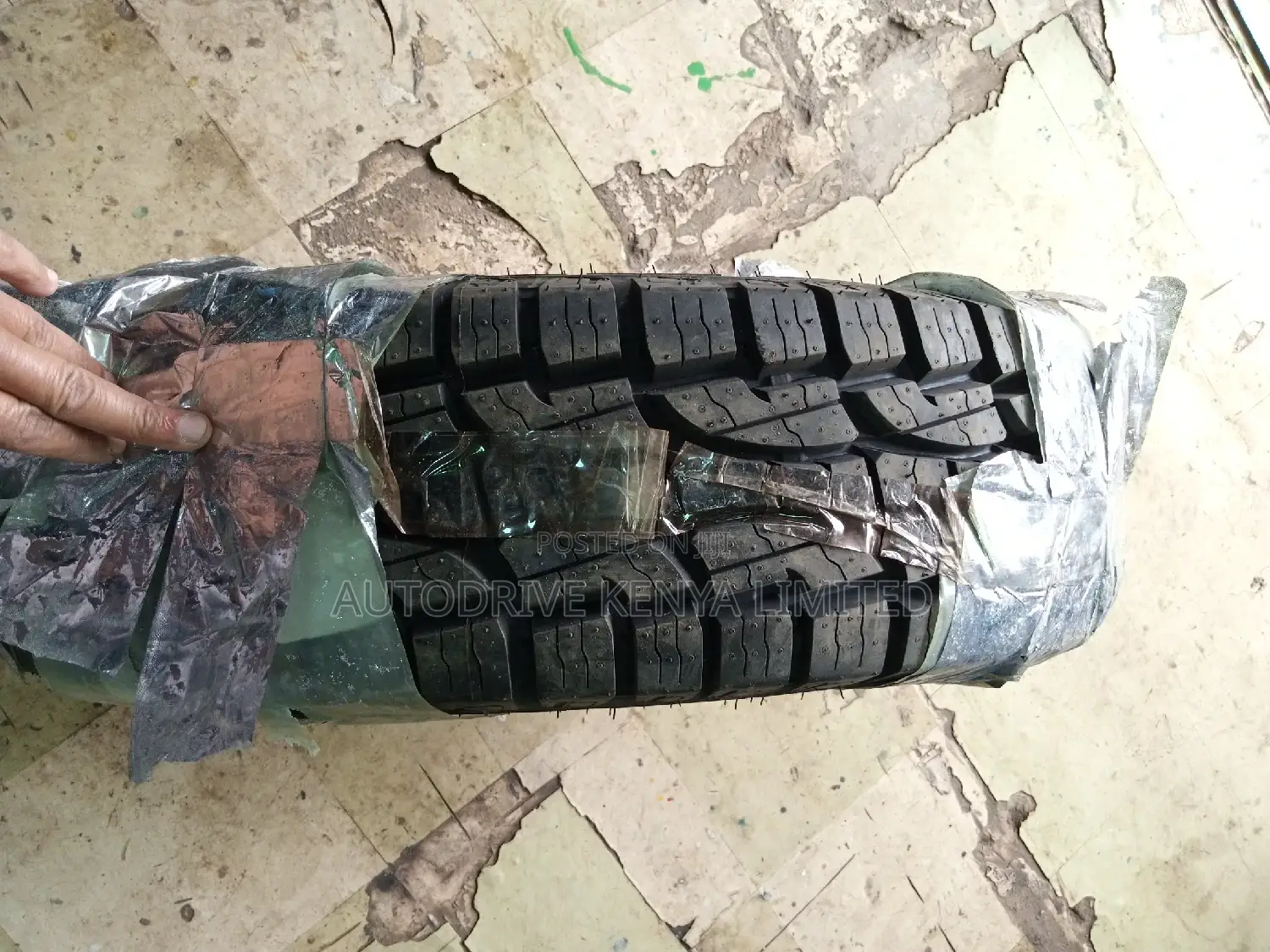 205R16C Petromax A/T
