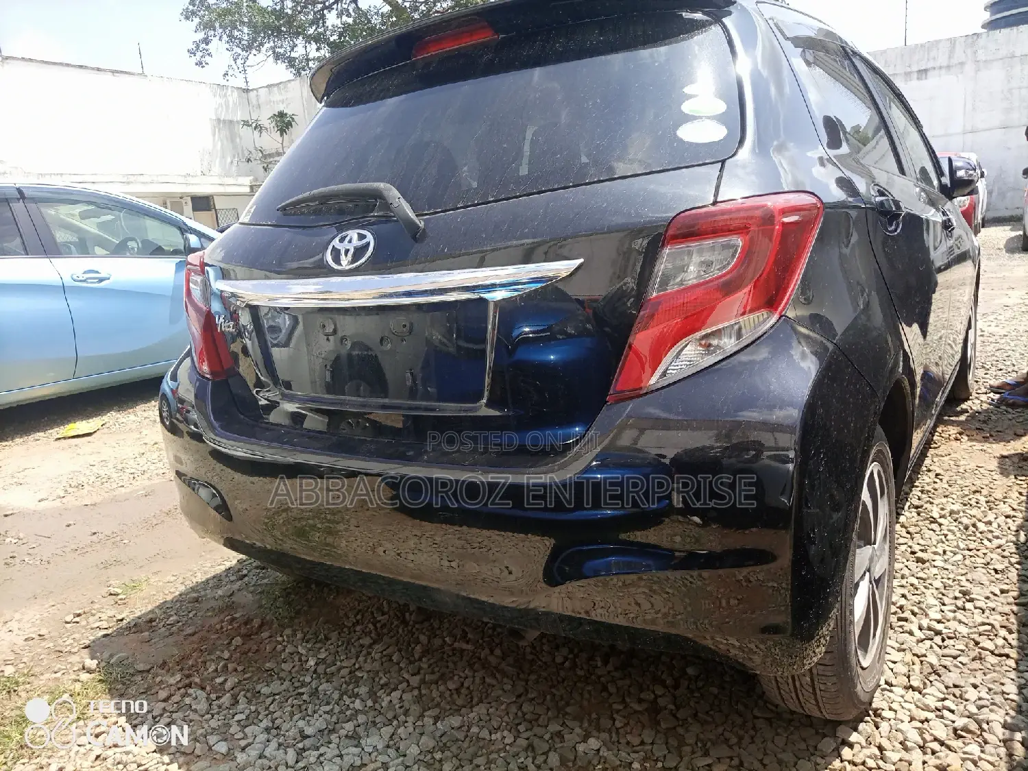 Toyota Vitz 1.0 FWD 5dr 2015 Black