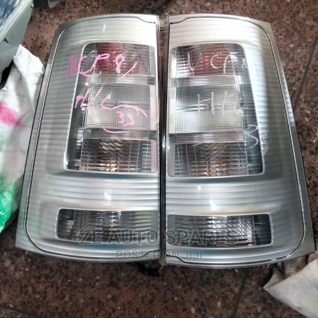 Toyota Sienta 2012 Taillight