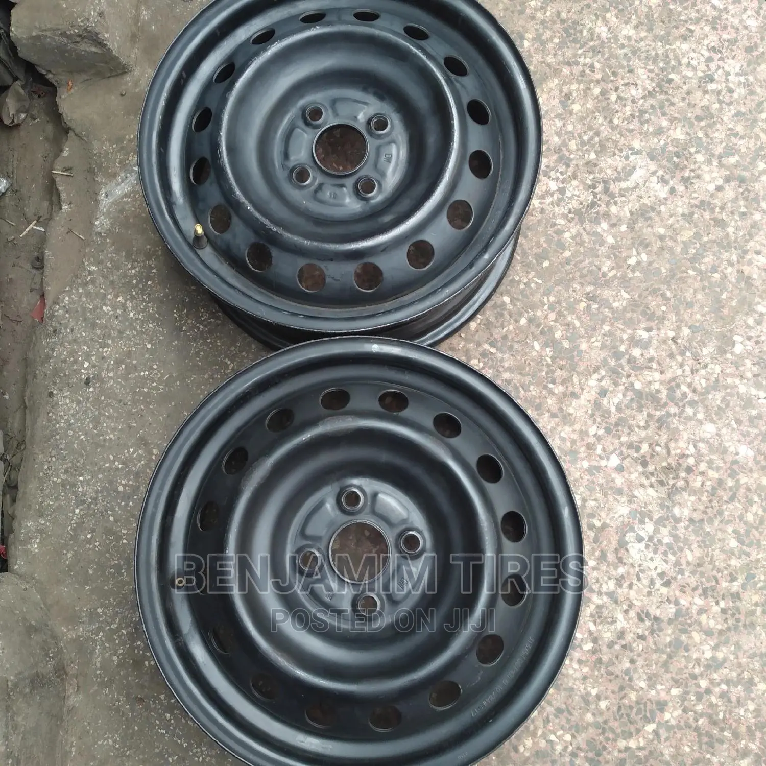 Steel Rims Sizes 15 Inch 4 Holes Very Clean.