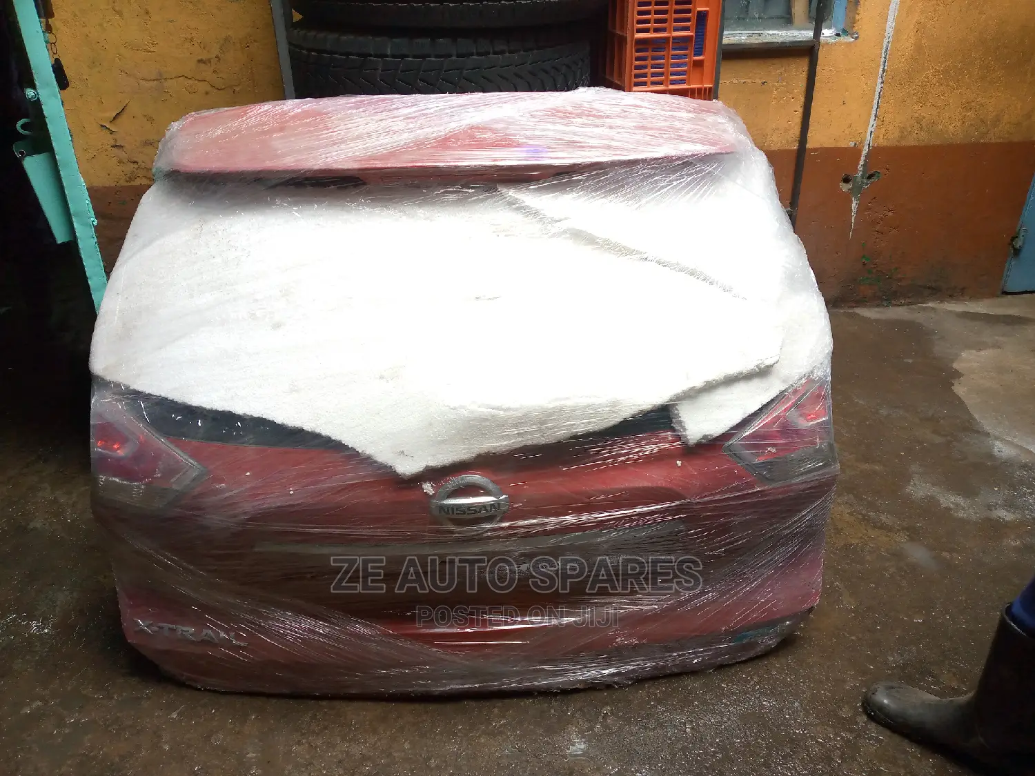 Nissan Ex-Trial Nt 32 Boot Very Clean