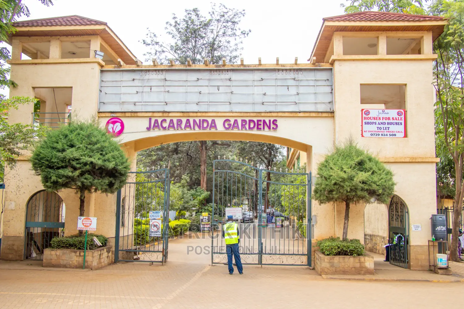 3bdrm Apartment in Jacaranda Gardens, Kahawa West for sale