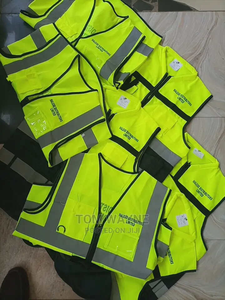 Executive Reflector Jackets With Pockets and Zip, Zipper