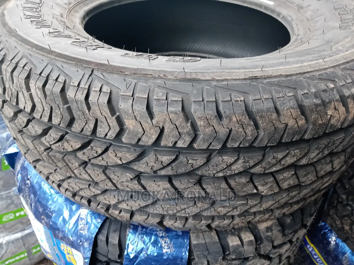 275/65r17 GT Radial Tyre (Savero A/T) Made in Indonesia