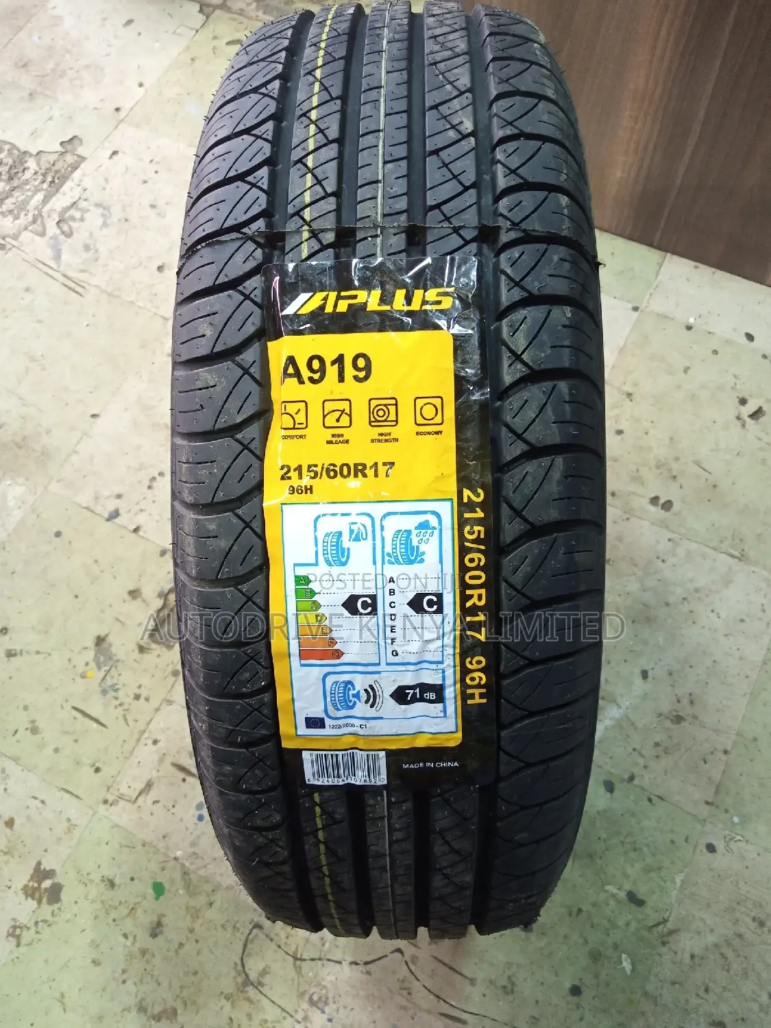 215/60r17 Aplus Tyre