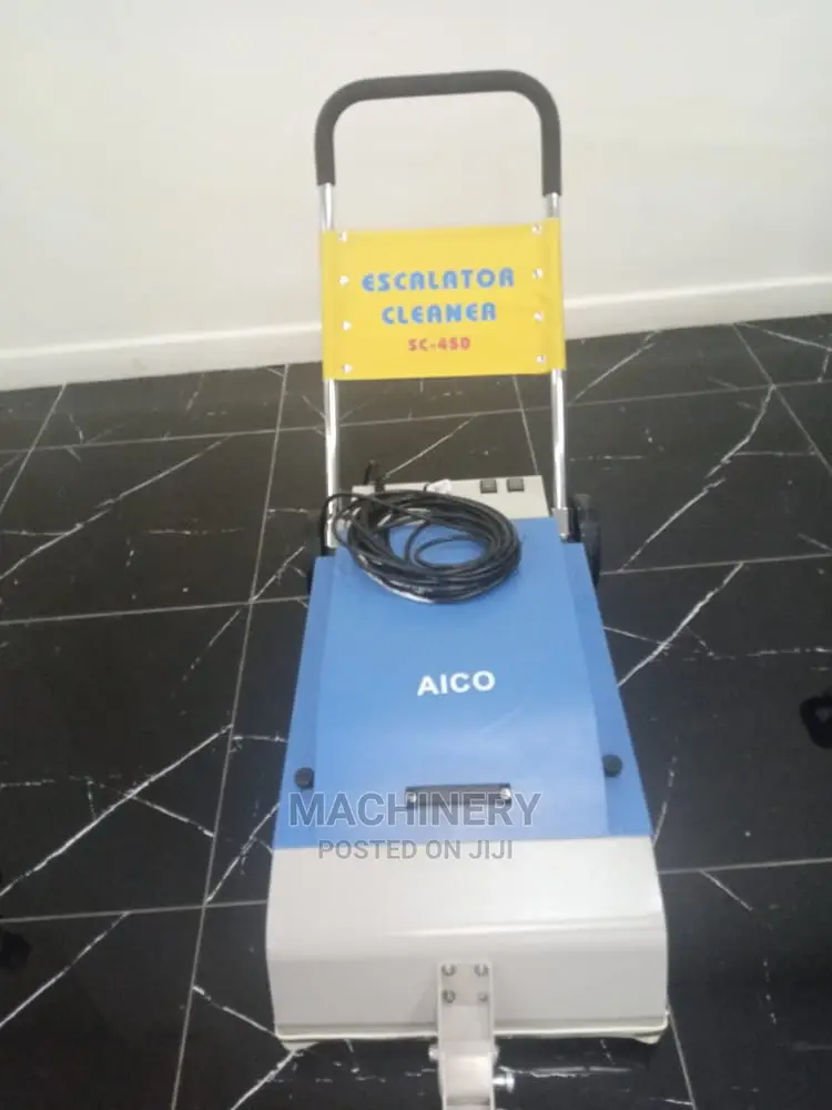 Escalator Cleaning Machine