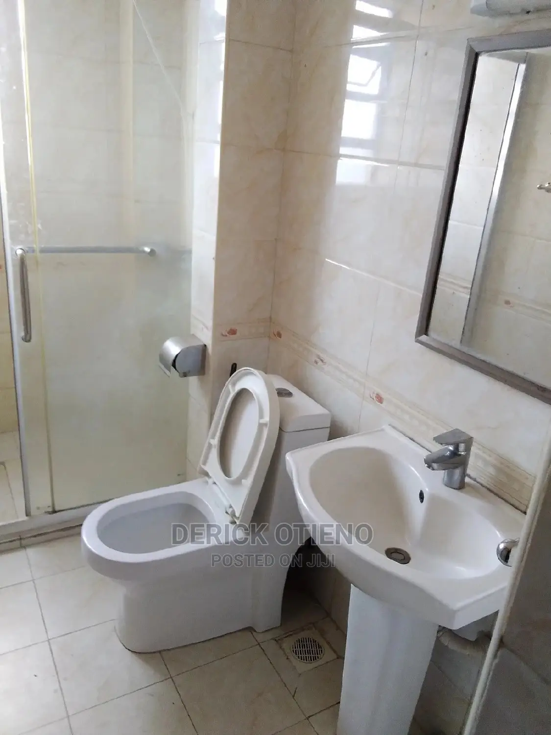 3bdrm Apartment in Riara Road,Kilimani for rent