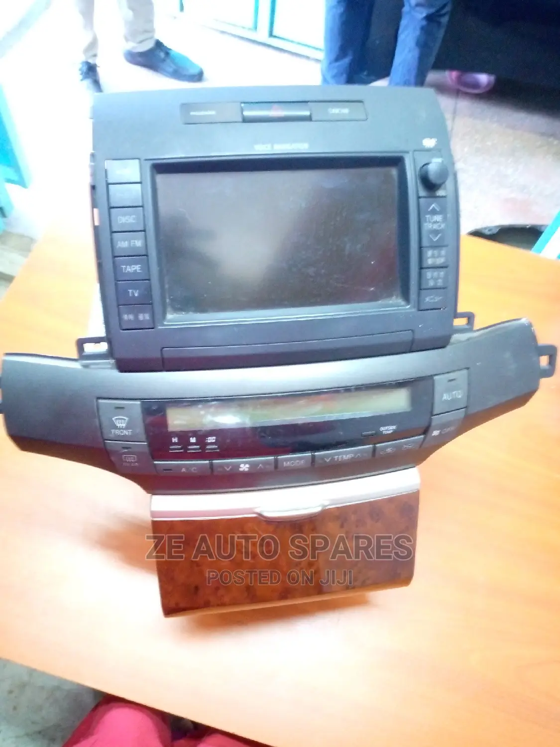 Toyota Premio 240 Radio
