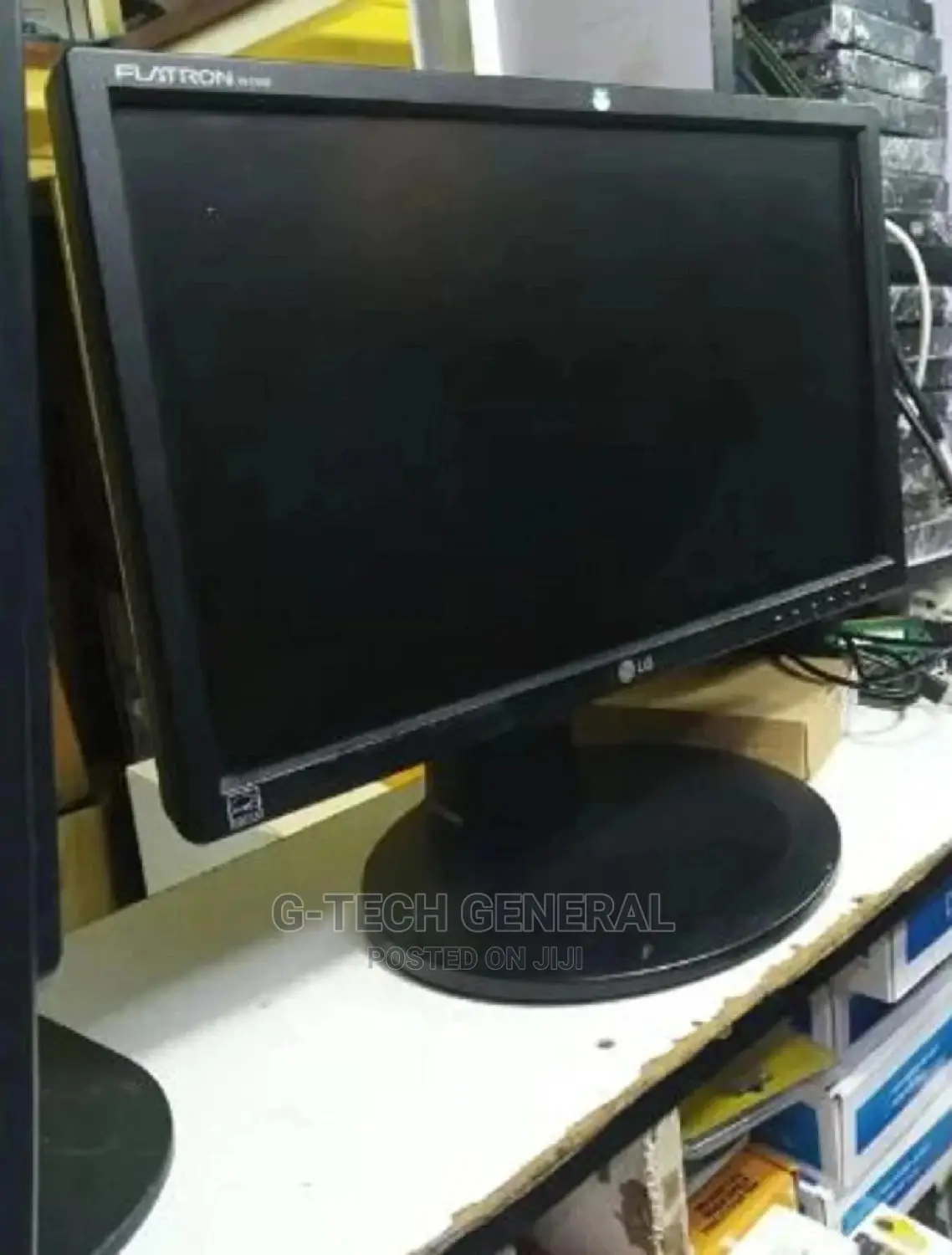 19 Inches Stretch Monitor