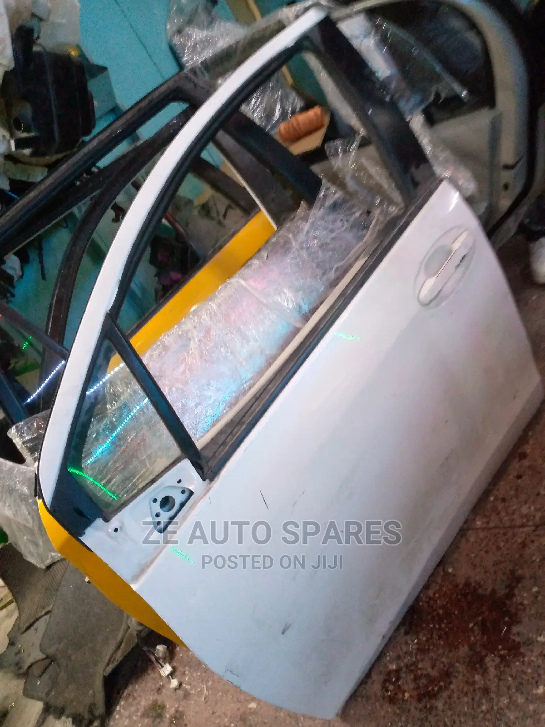 Toyota Vitz Jewela 2012 Front Door
