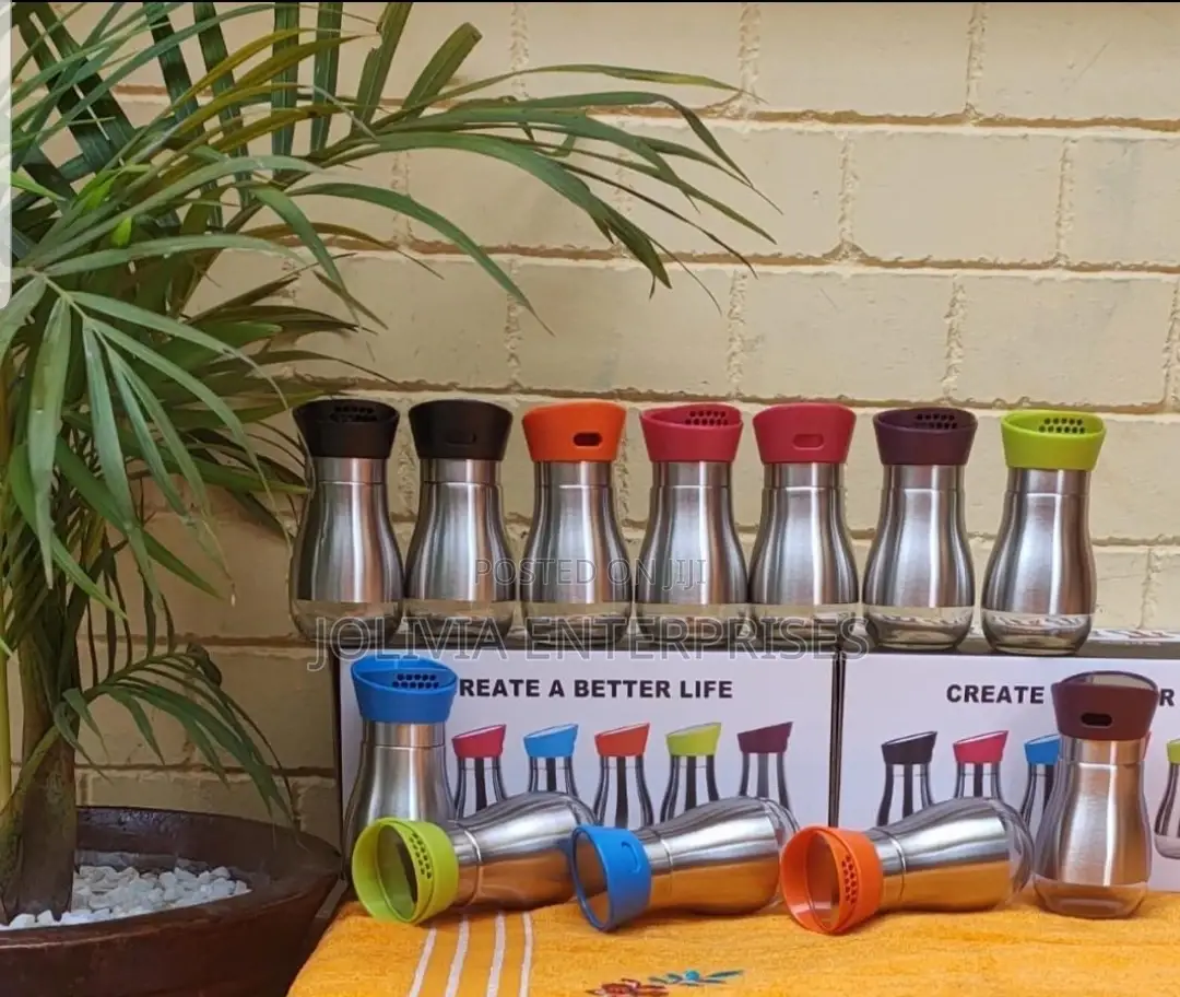Salt / Pepper Shakers