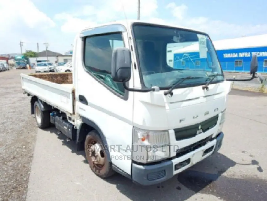 Mitsubishi Canter 2014 White
