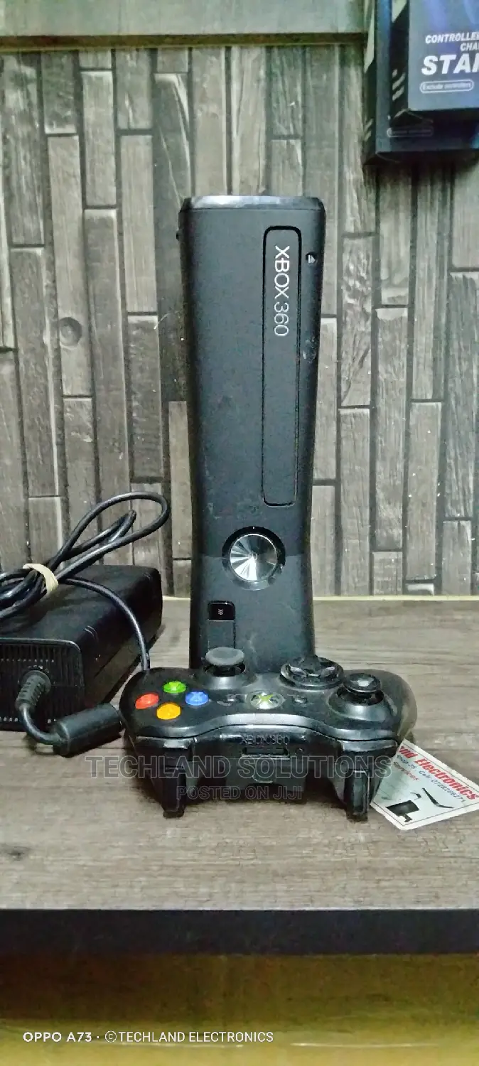 Xbox 360. With 10 Games