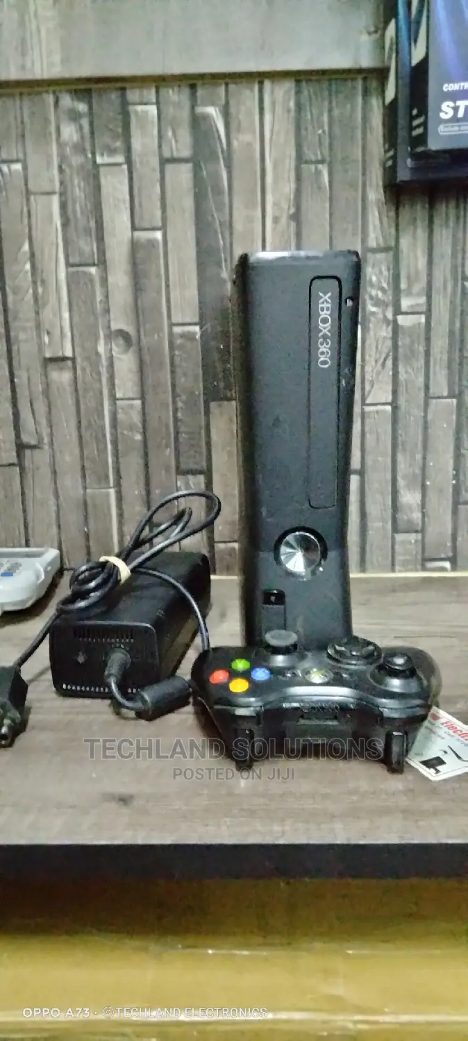 Xbox 360. With 10 Games