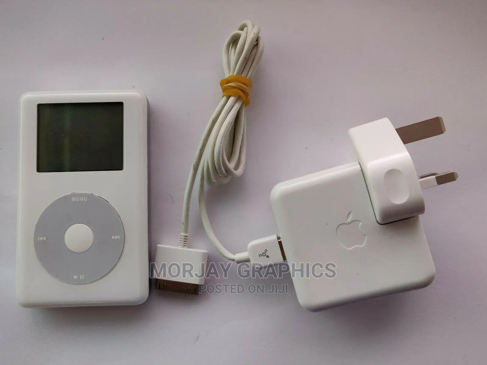 Apple iPod Classic 4th Gen. White 30gb