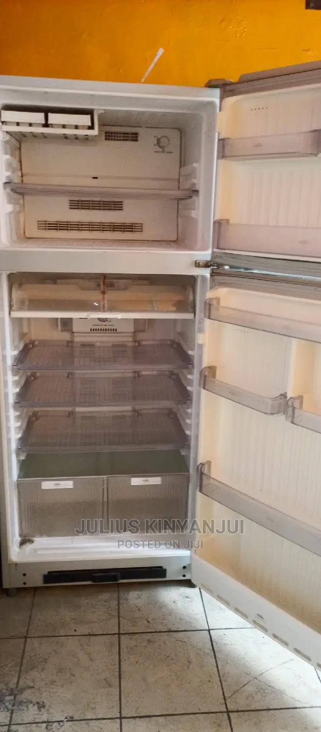 Double Door Fridge Sanyo