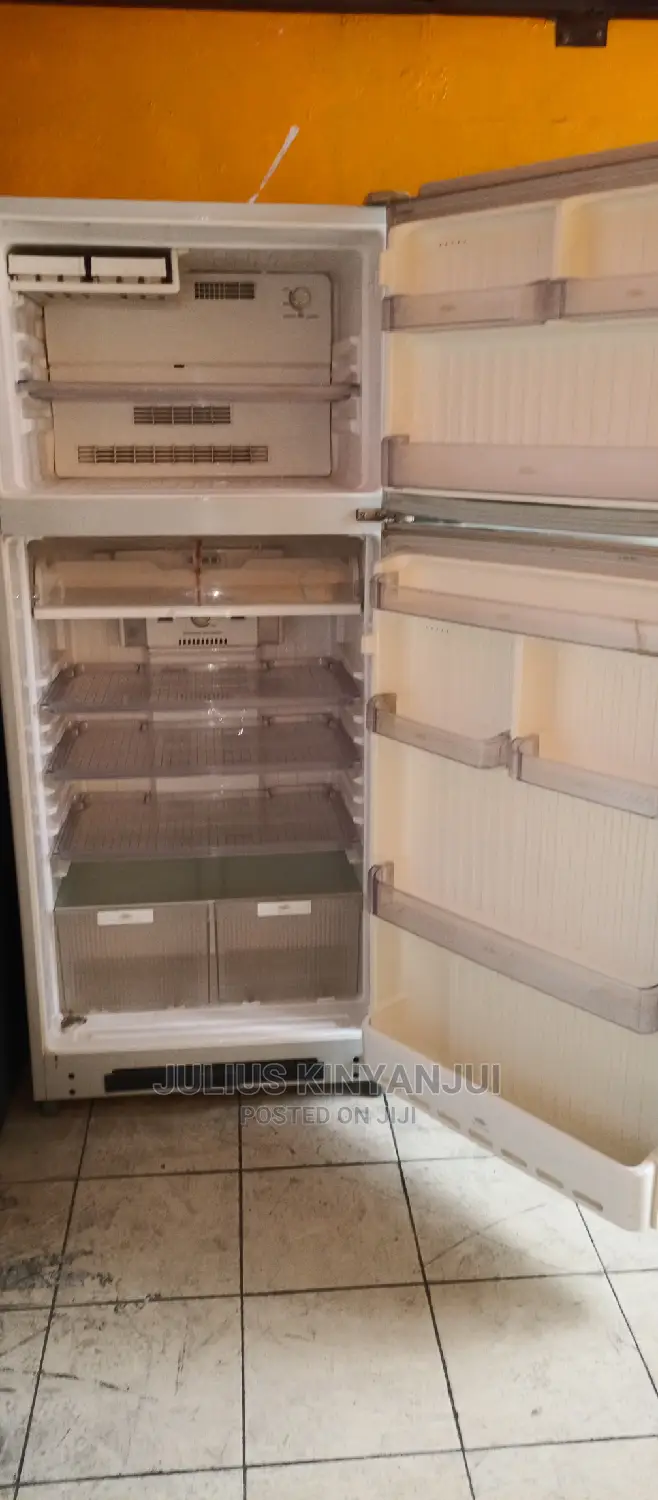Double Door Fridge Sanyo