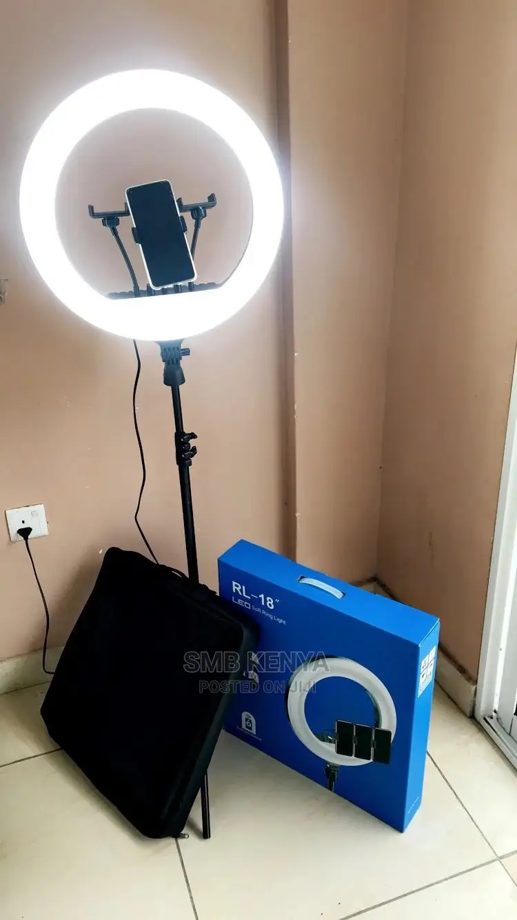 18 Inch Ringlight With Tripod