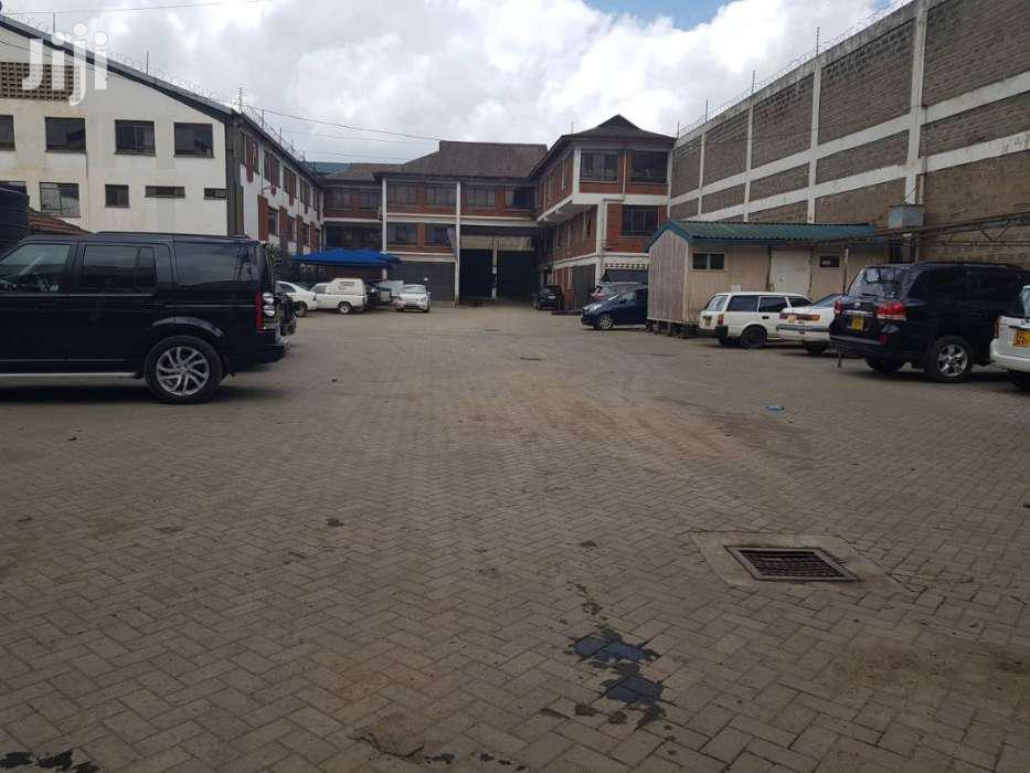 Godown In Industrial Area