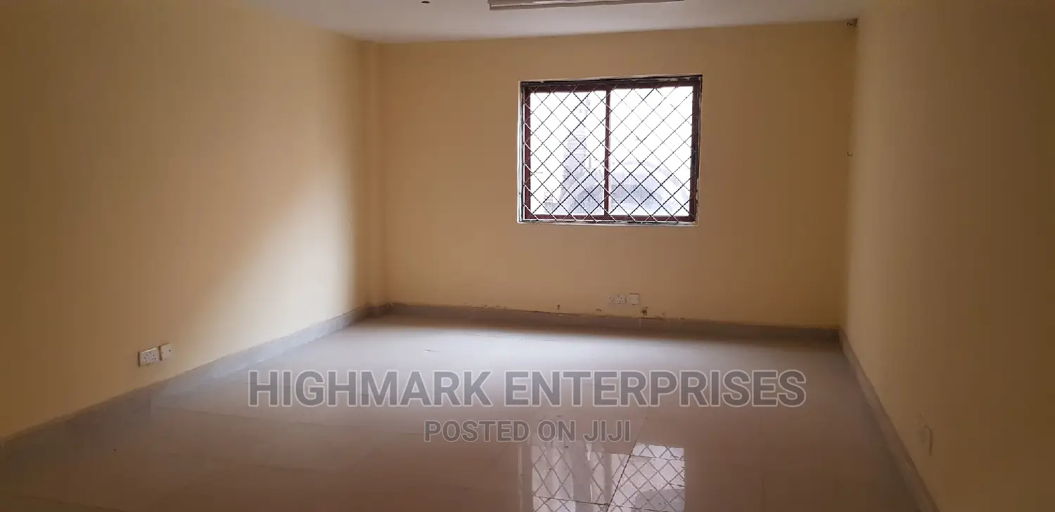 10000sq Feet Godown to Let Mombasa Road