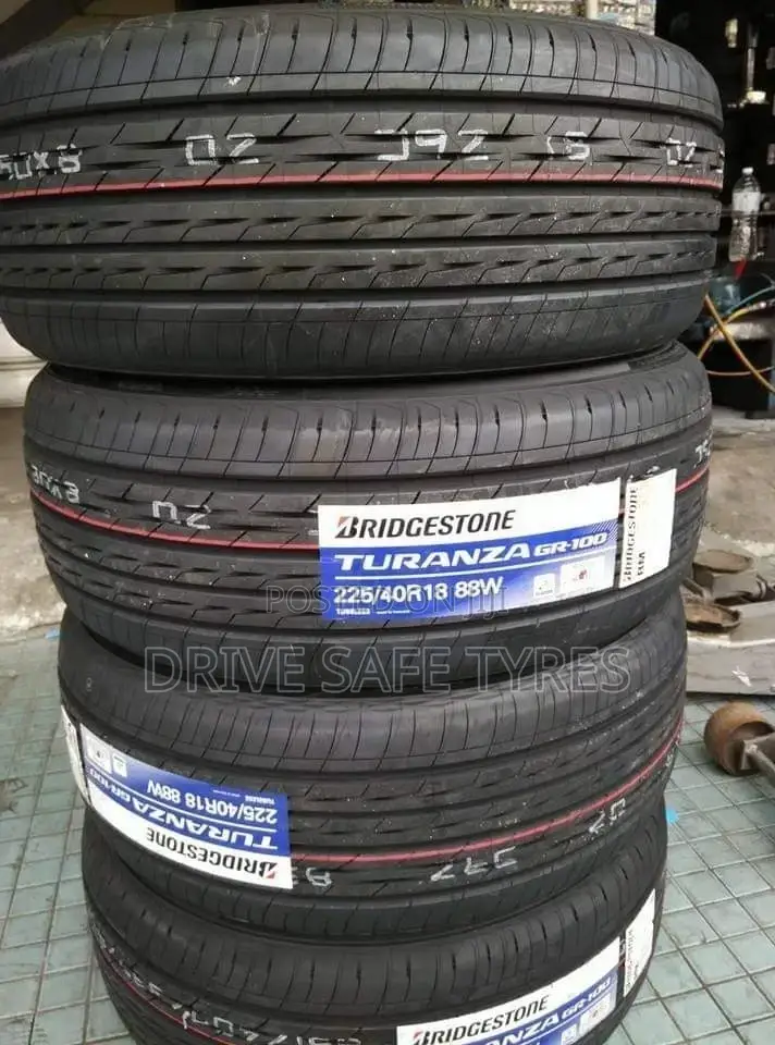 225/40 R18 Bridgestone Tyre Made in Japan