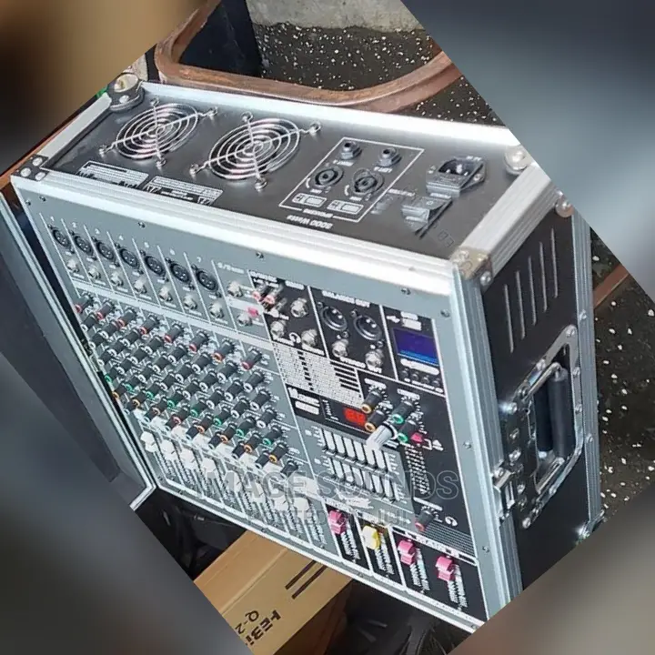 Powered Mixer 9channel With Case