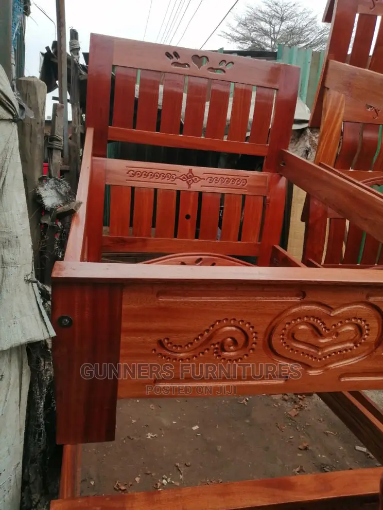 Mahogany Bed 4*6.