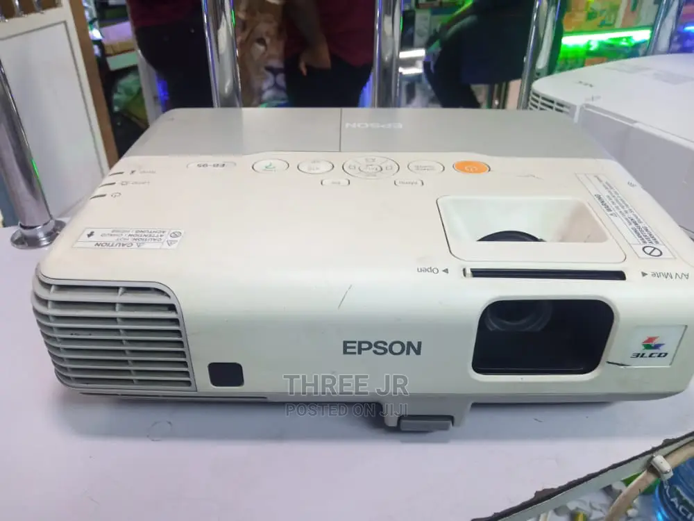 We Offer Projectors Repairs Servicing Very Affordable