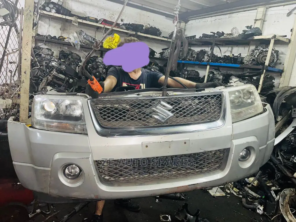Suzuki Escudo Nosecut