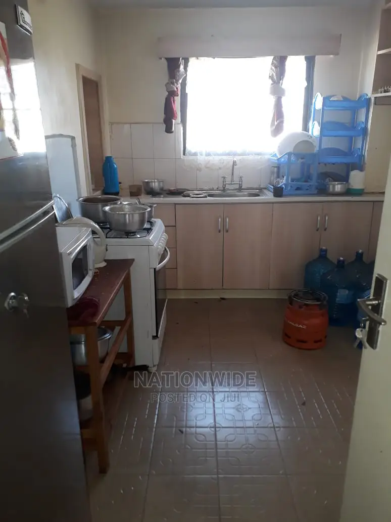 3bdrm Block of Flats in Nyayo Estate for rent