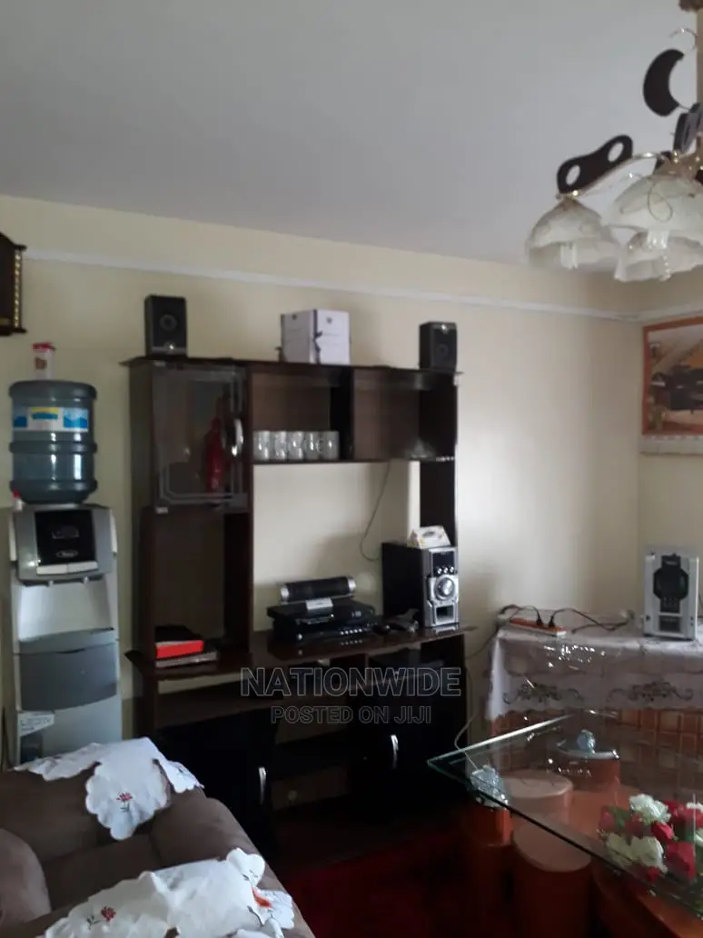 3bdrm Block of Flats in Nyayo Estate for rent