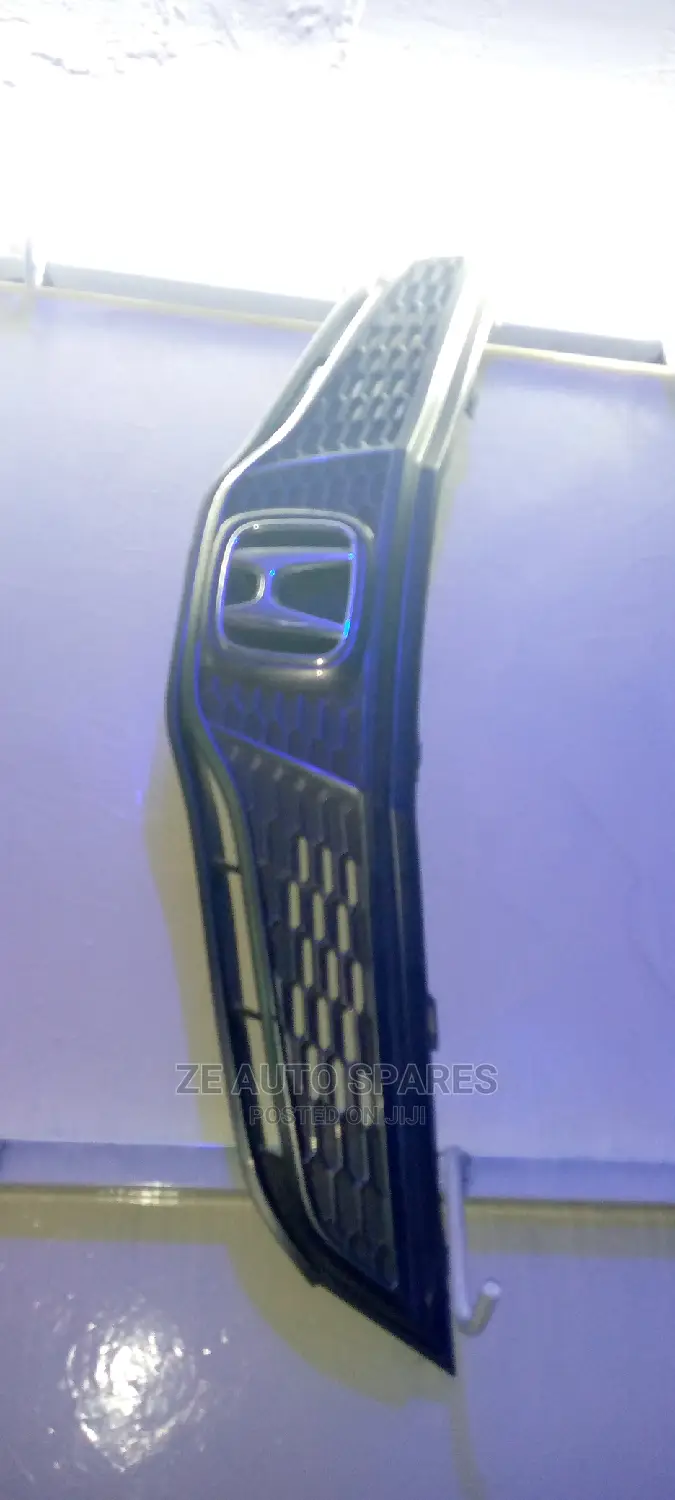 Honda Fit 2010 Grill Available
