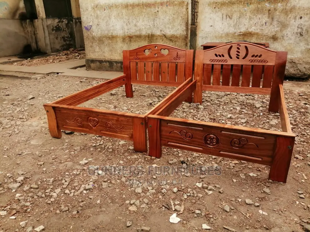 Mahogany Beds 4 by 6.