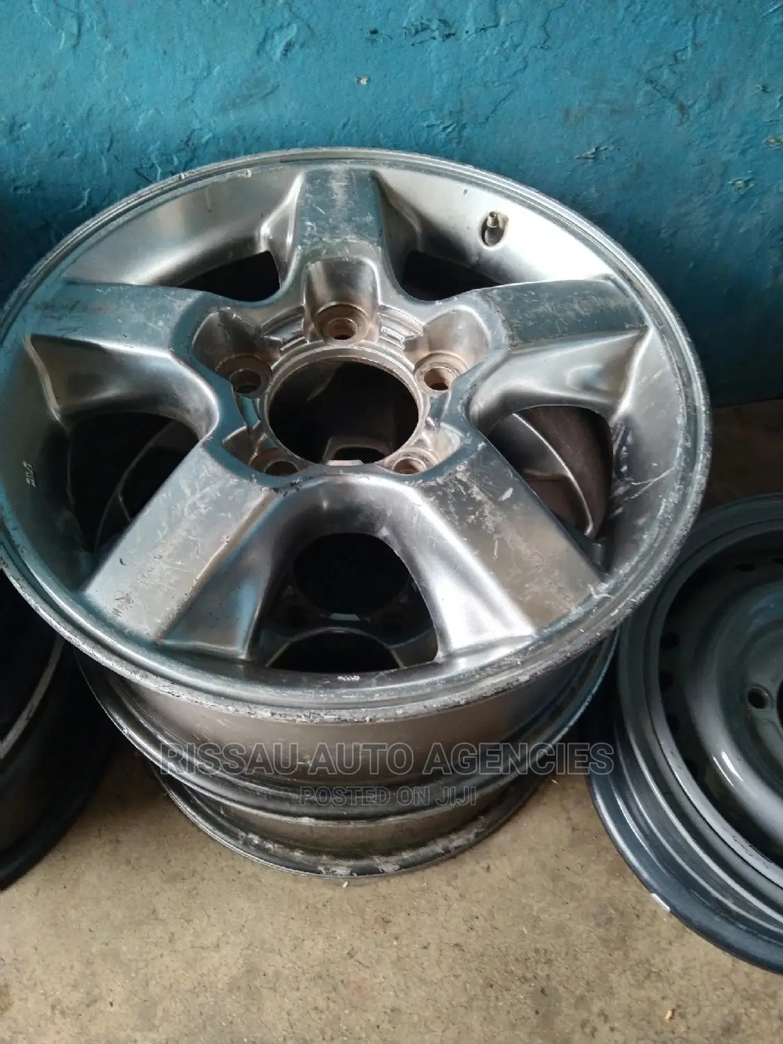 Toyota Land Cruiser Original Rim Size 18