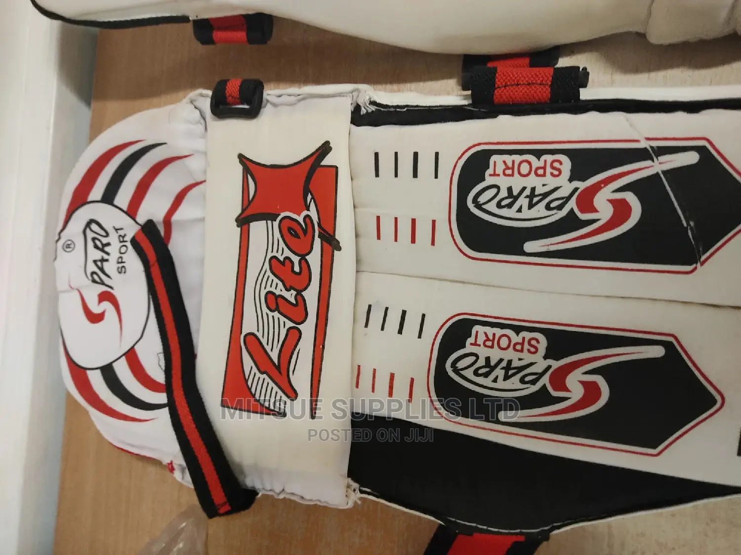 Pair of Sparo Cricket Batting Leg Guard for Senior Pro