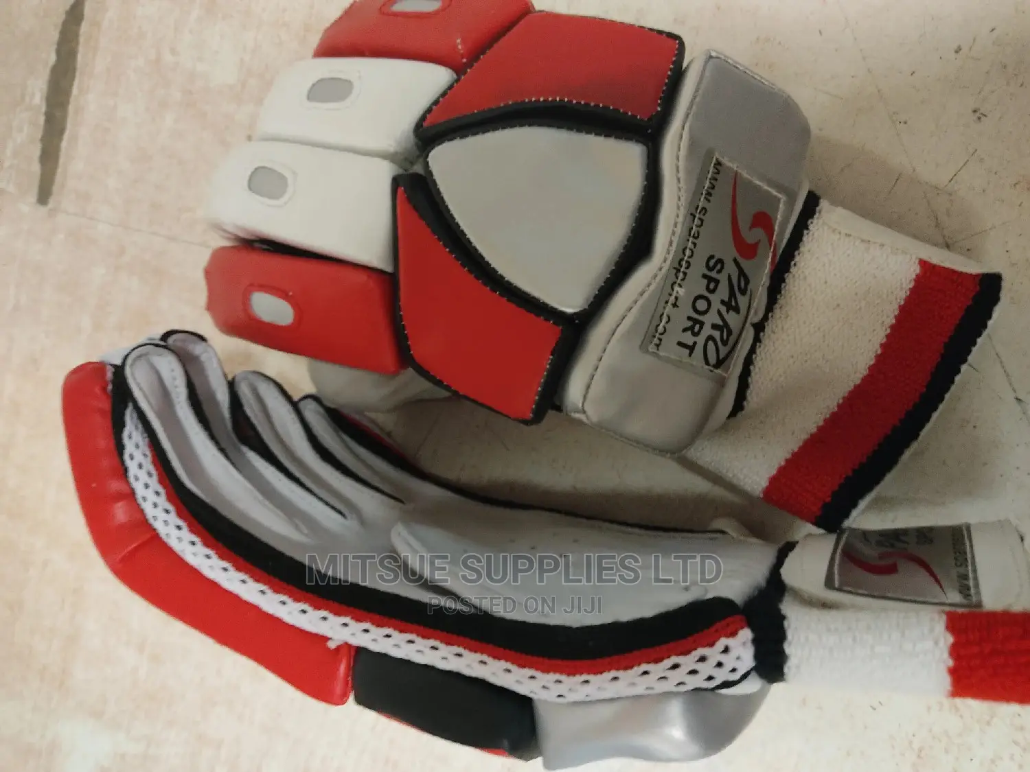 A Pair Of Sparo Cricket Batting Gloves Senior For Player