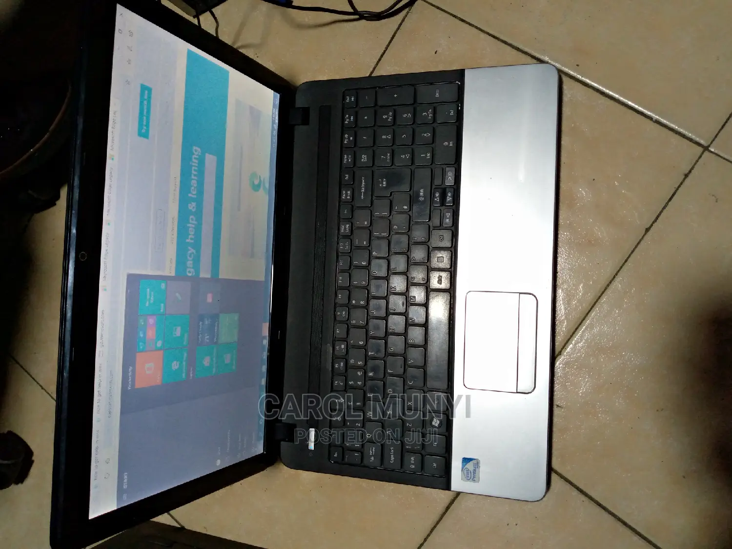 Laptop Acer Aspire 1410 4GB Intel Pentium HDD 500GB