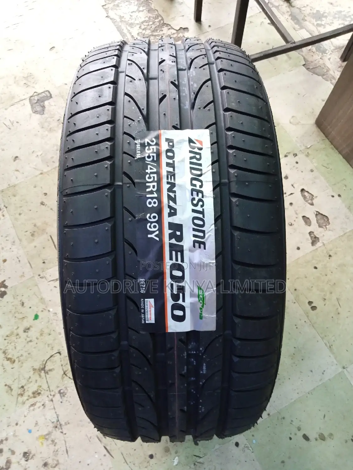 255/45r18 Bridgestone 99Y