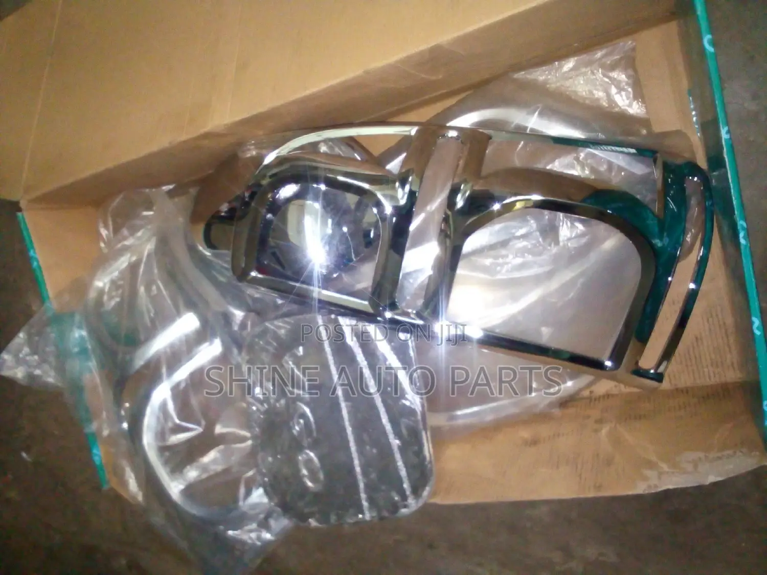 Hilux Vigo Chrome Kit