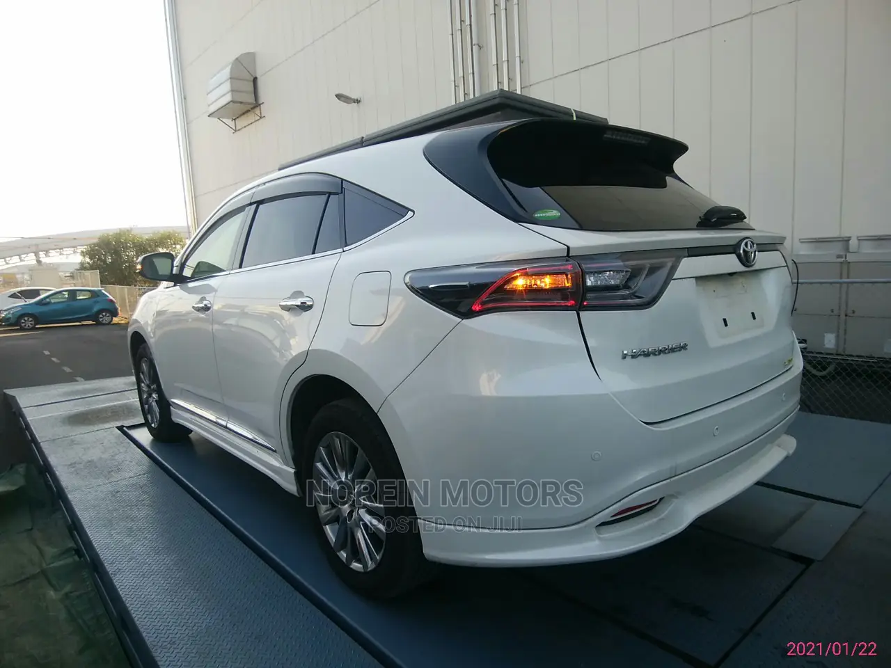 Toyota Harrier 2015 Off white