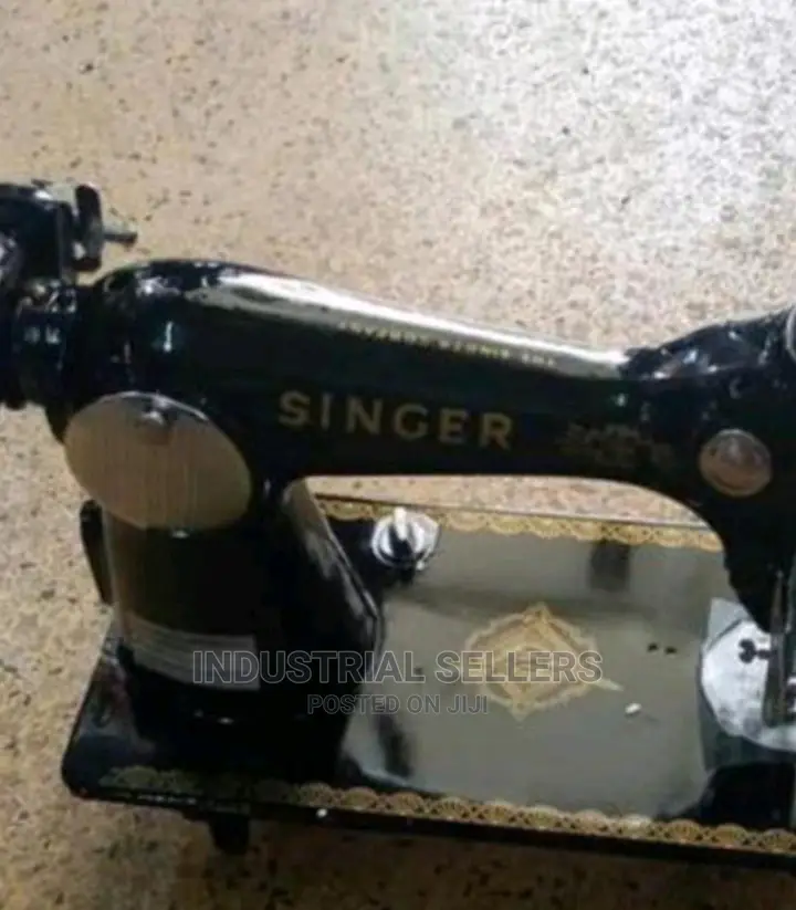 Superior Singer Sewing Machine (Head Only)