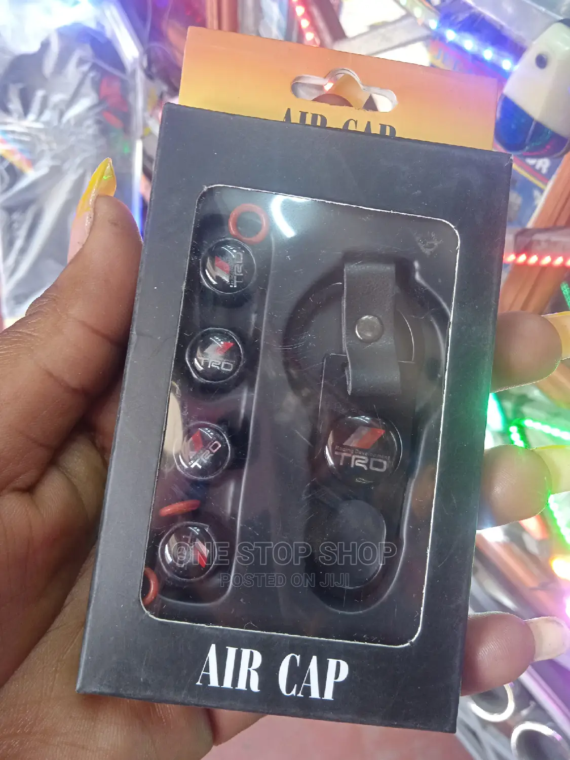 Set of 4pcs TRD Cat Tire Air Caps Cover With Key Chain