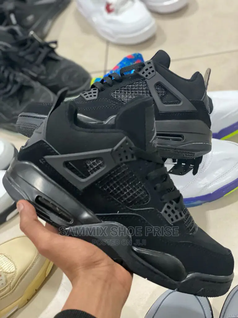 Jordan 4 Sneakers