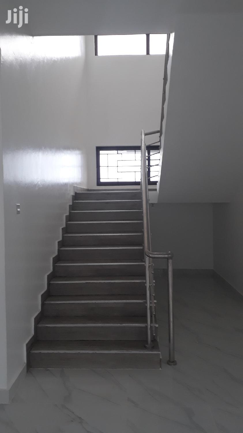 To Let 4 Bedrooms Duplex Nyali