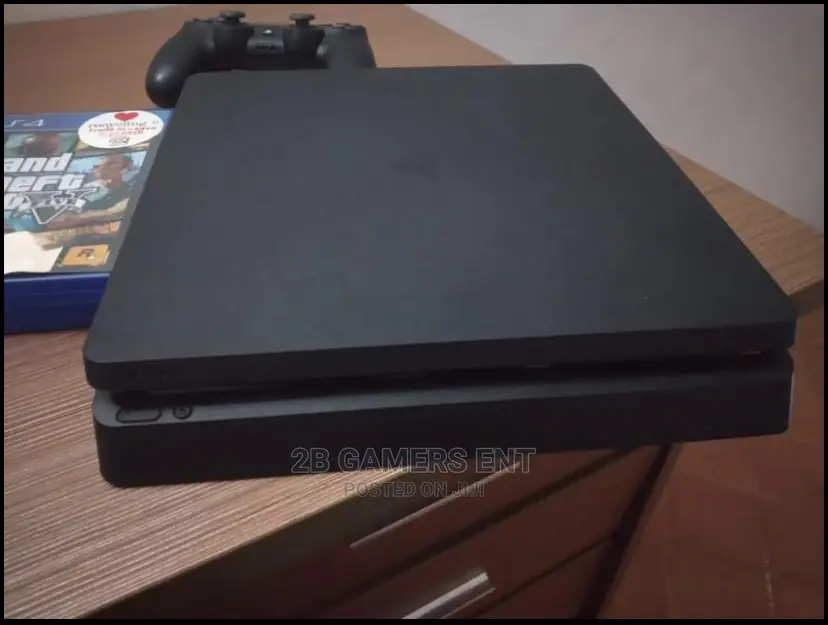Ps4 Slim Used , 1 Pad All Cables