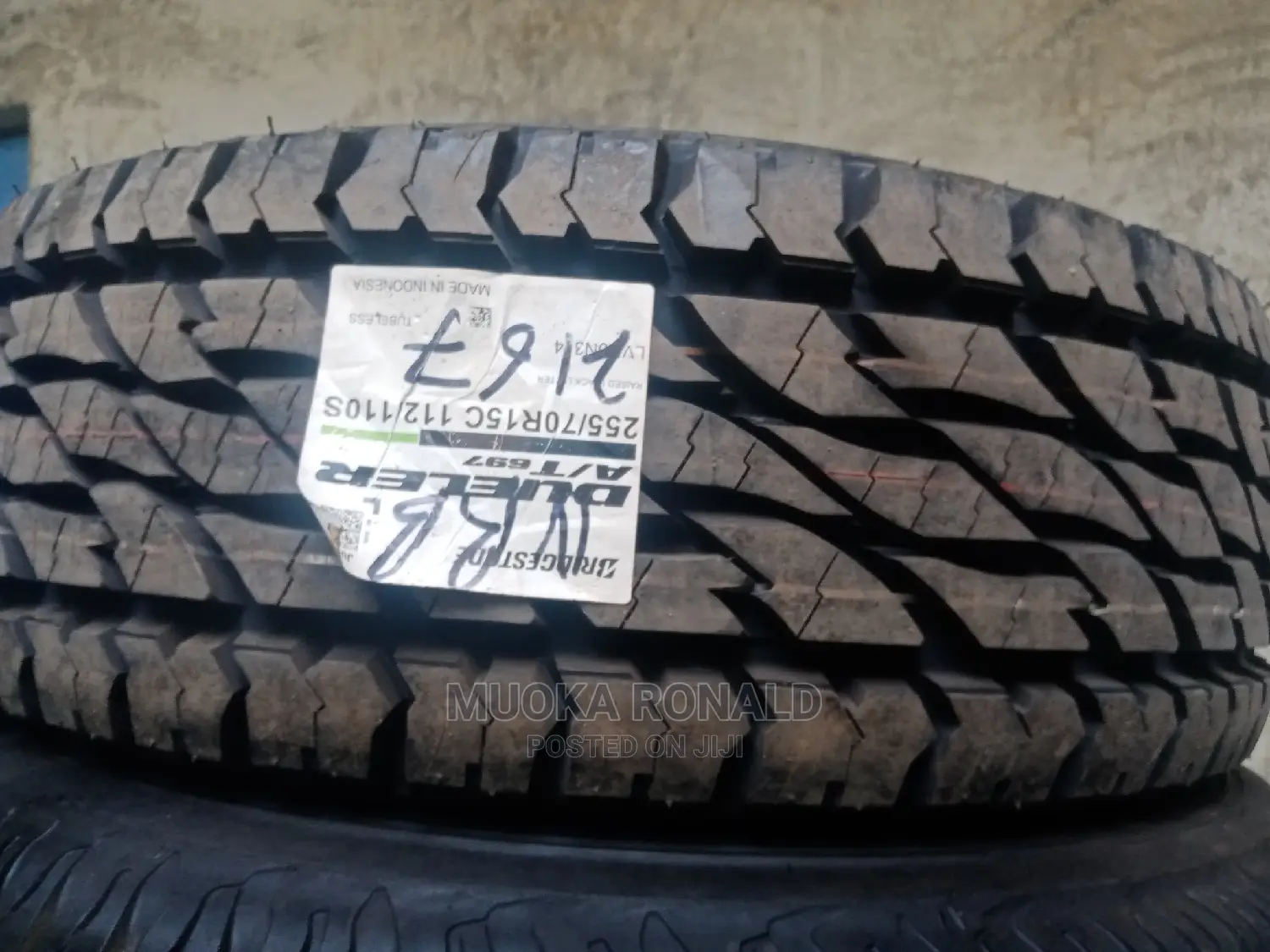 255/70r15 Bridgestone Tyre (Dueler A/T