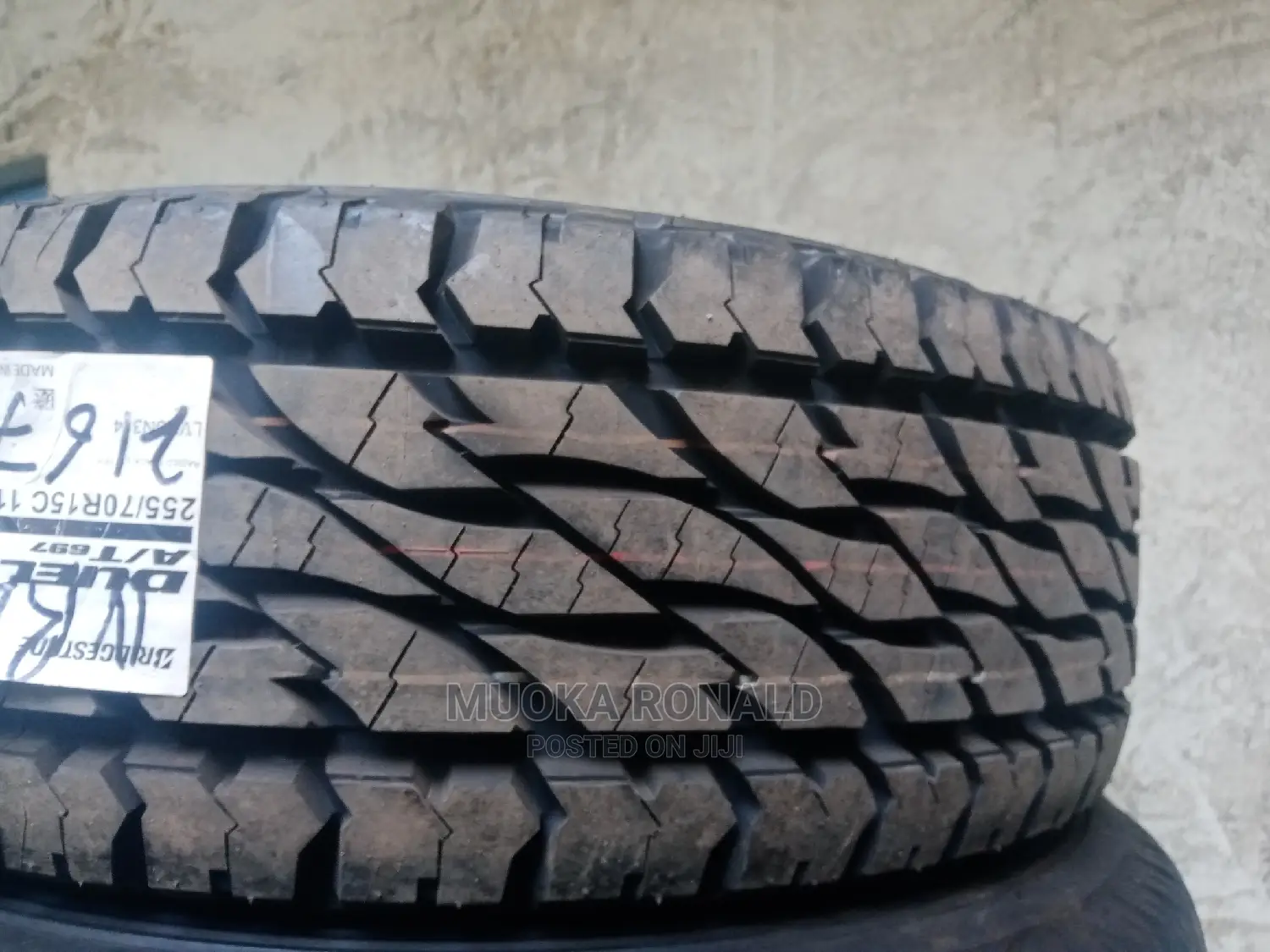 255/70r15 Bridgestone Tyre (Dueler A/T
