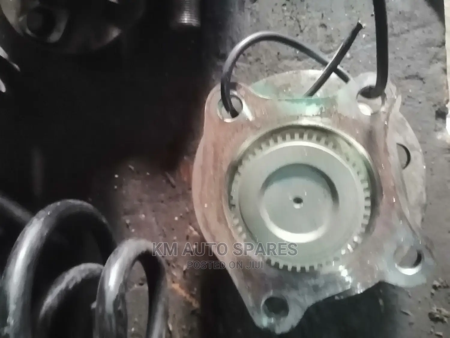 Toyota Premio, Old Model Rear Hub.