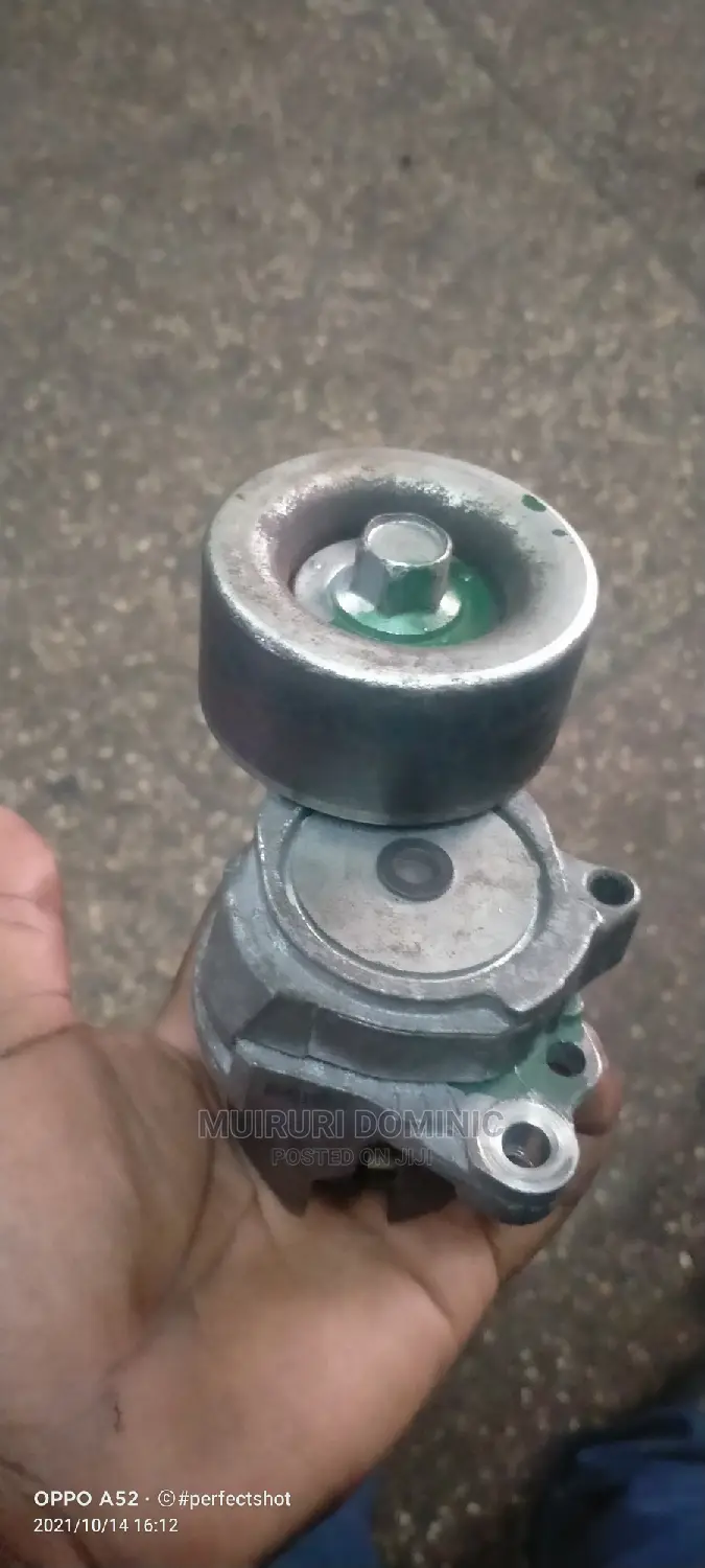 HR15 Engine Tensioner Pulley 4wd
